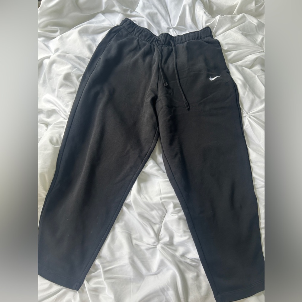 Nike sweatpants size M